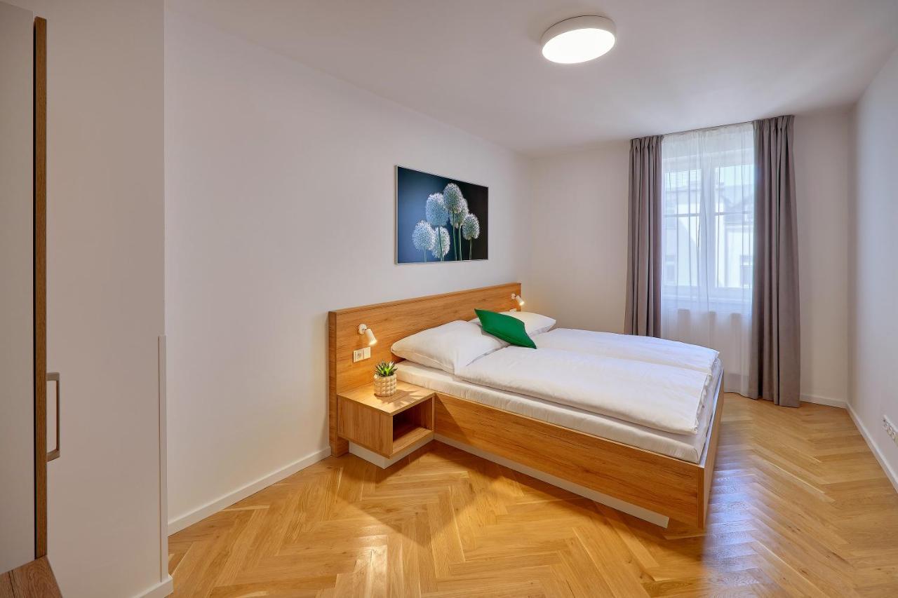 Downtown Suites Rubesova Прага Екстер'єр фото
