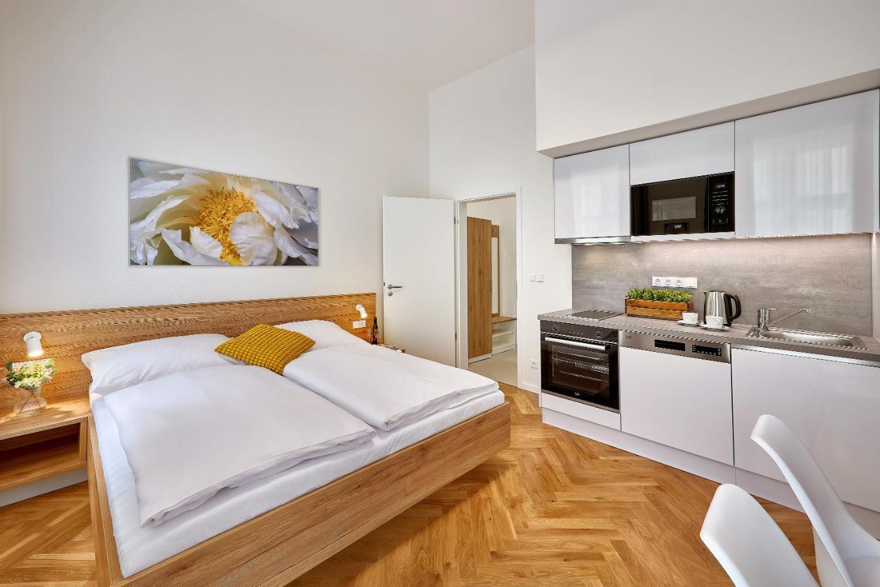 Downtown Suites Rubesova Прага Екстер'єр фото
