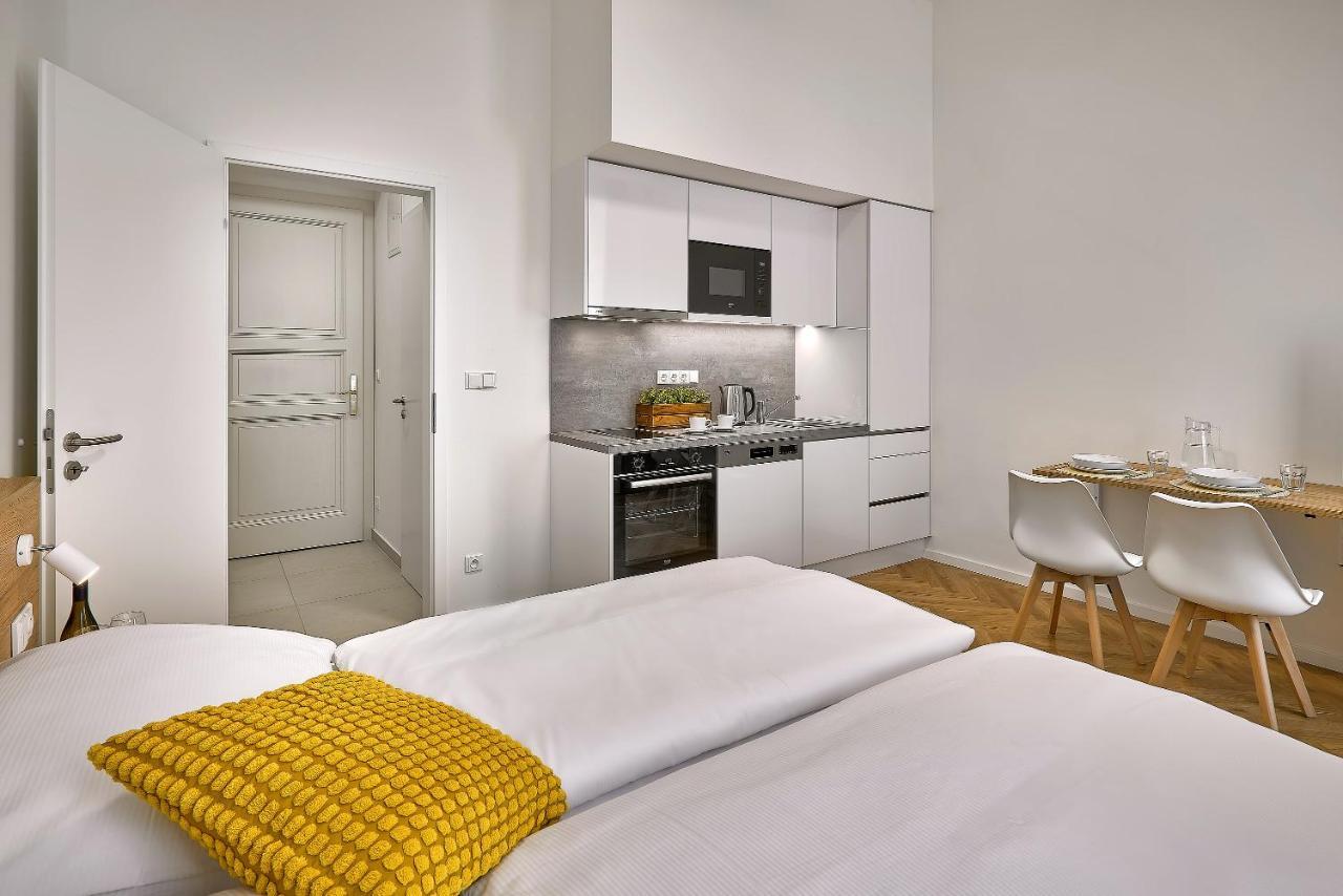 Downtown Suites Rubesova Прага Екстер'єр фото