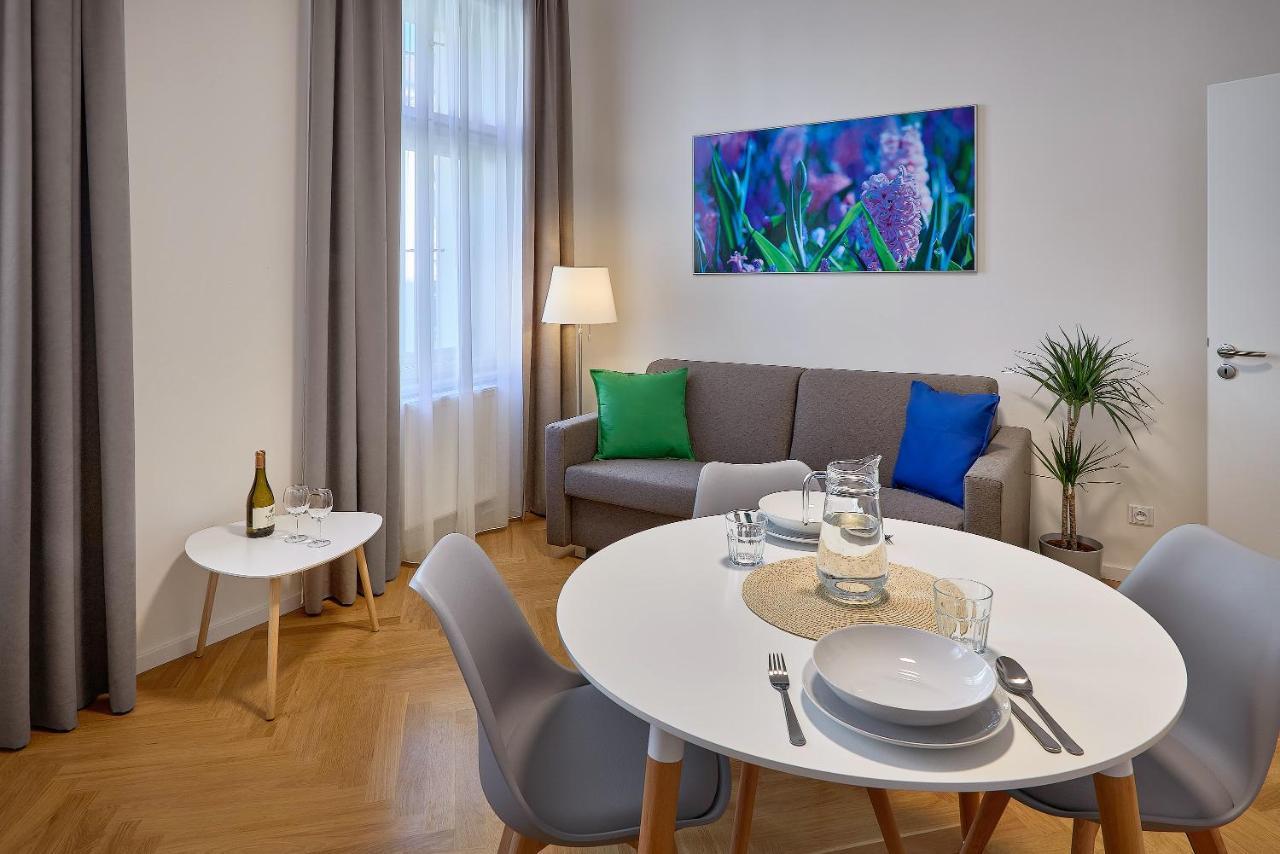 Downtown Suites Rubesova Прага Екстер'єр фото