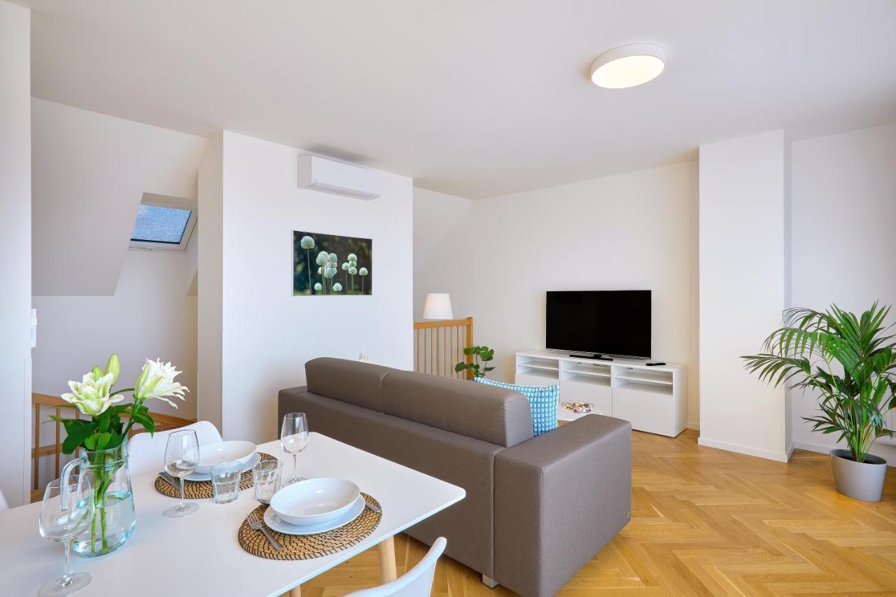 Downtown Suites Rubesova Прага Екстер'єр фото