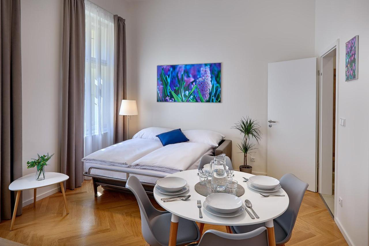 Downtown Suites Rubesova Прага Екстер'єр фото