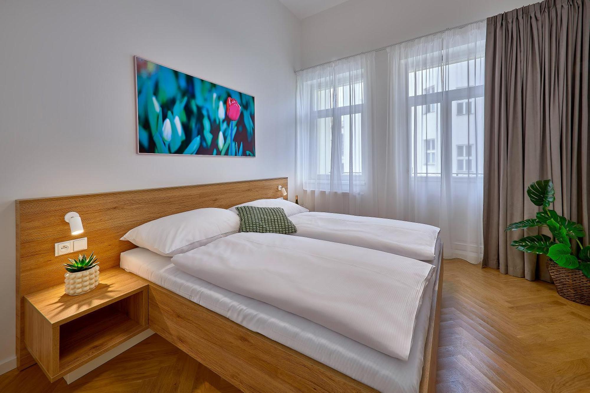 Downtown Suites Rubesova Прага Екстер'єр фото
